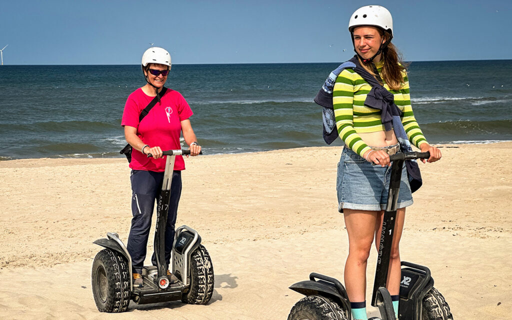 Als Familie mit Teenagern in Hvide Sande Segway
